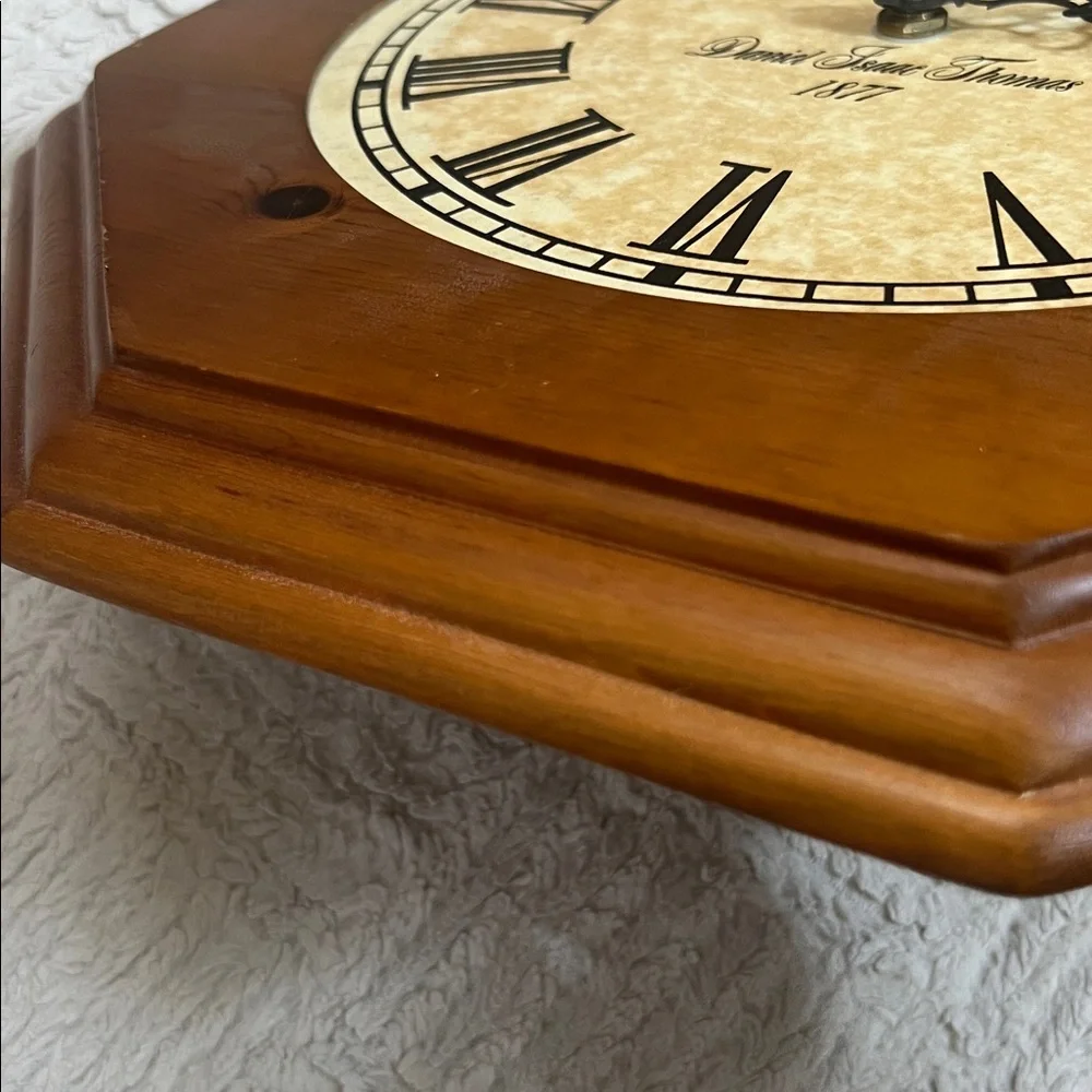 Vintage 1979 wooden octagon wall clock,Daniel Isaac Thomas scroll Roman numerals